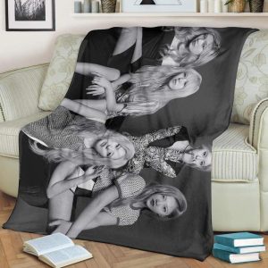 RED VELVET FLEECE BLANKET GIFT FOR FAN