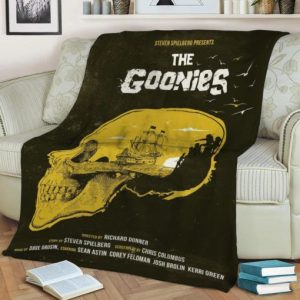 THE GOONIES ART MOVIE BEST SELLER FLEECE BLANKET GIFT FOR FAN