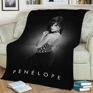 PENELOPE CRUZ FLEECE BLANKET GIFT FOR FAN