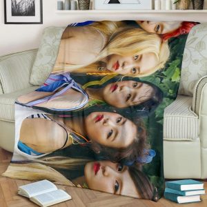 RED VELVET SUMMER FLEECE BLANKET GIFT FOR FAN
