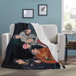 SUPER M BEST SELLER FLEECE BLANKET GIFT FOR FAN
