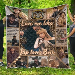 Cowboy Film Love Me Like Rip Loves Beth Blanket