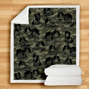 Japanese Chin Camo Blanket