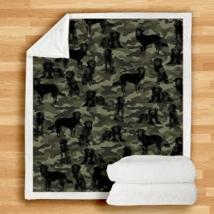Nova Scotia Duck Tolling Retriever Camo Blanket